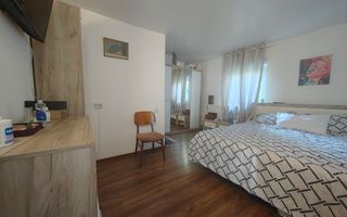 Casa de vacanta Costinesti 17 camere + un aprtament 2 camere - Poză 12