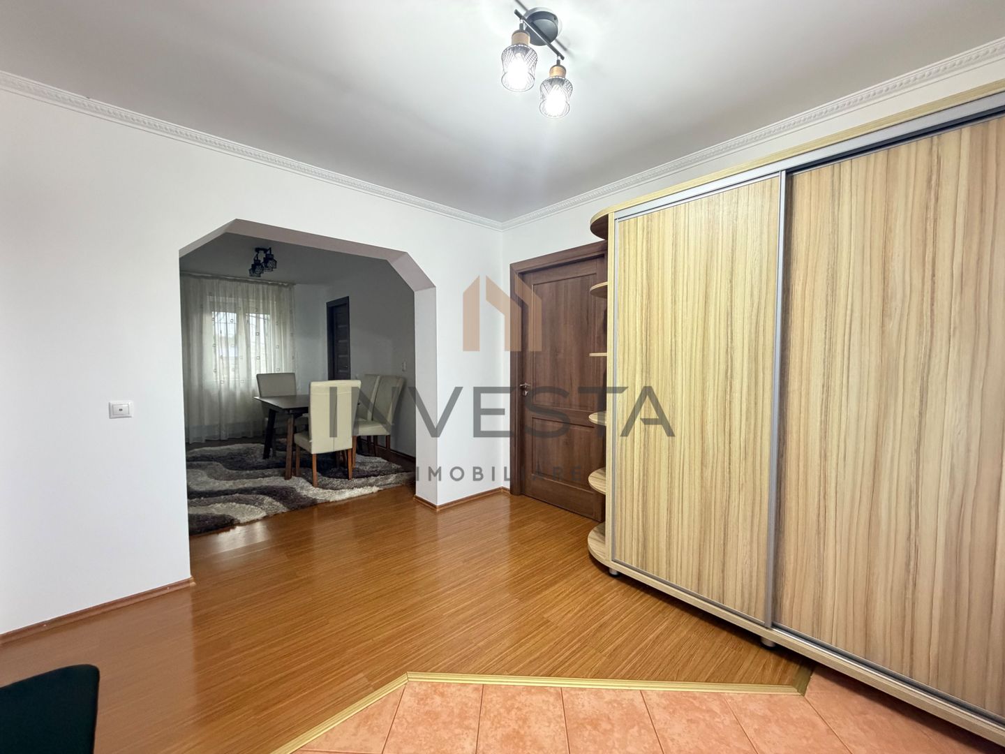 Casa spatioasa de inchiriat- zona Faget - Poză 3