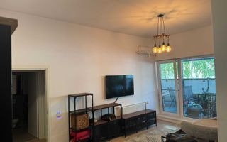 De vanzare apartament 3 Camere - Poză 1