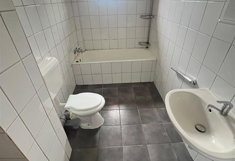 Apartament la vila2 camere decomandat balcoaneCT - Poză 17