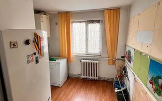 Apartament cu 4 camere, decomandat, 80 mp, zona Grigore Alexandrescu - Poză 5