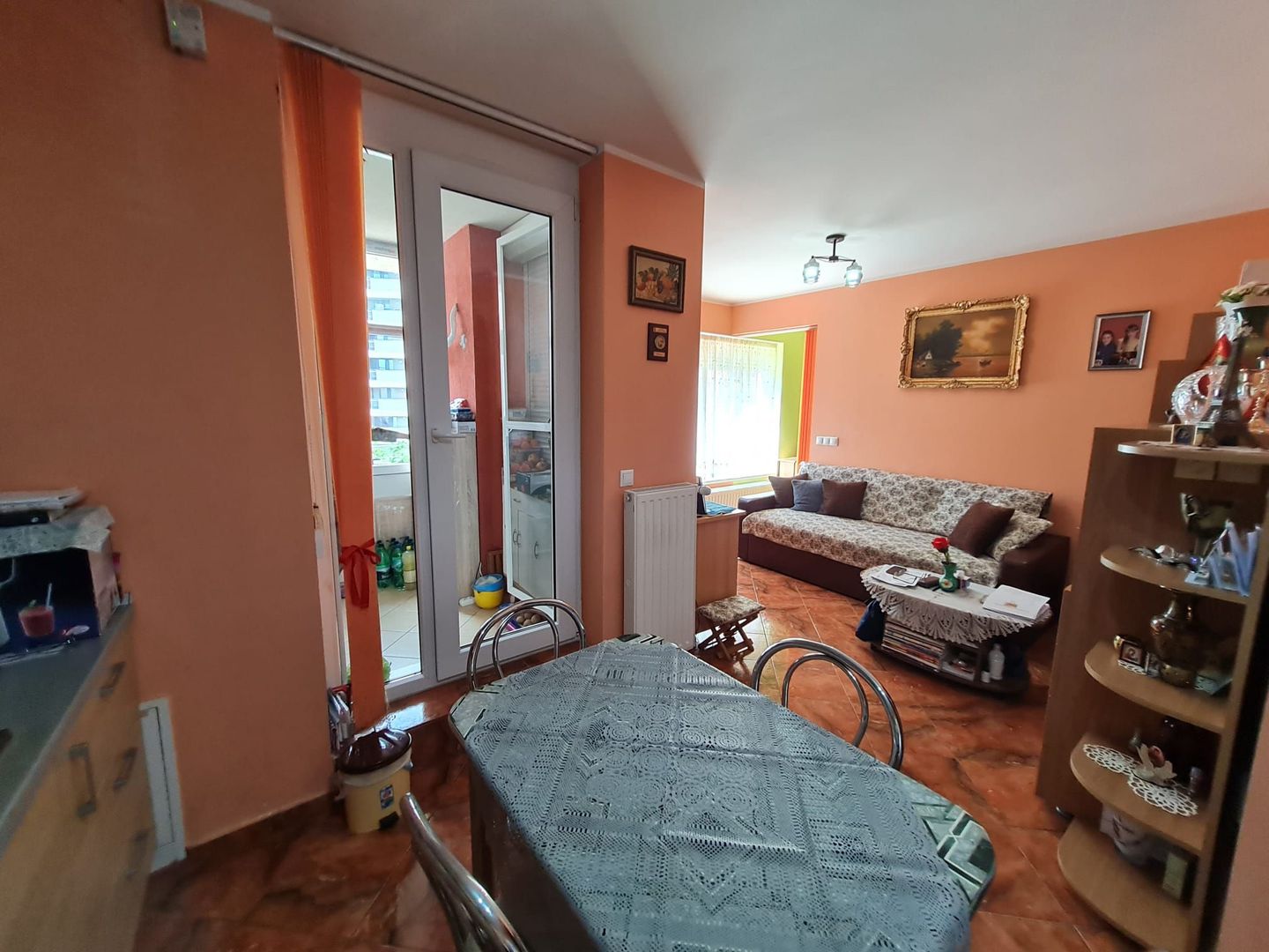 Apartament generos cu o camera - Poză 3