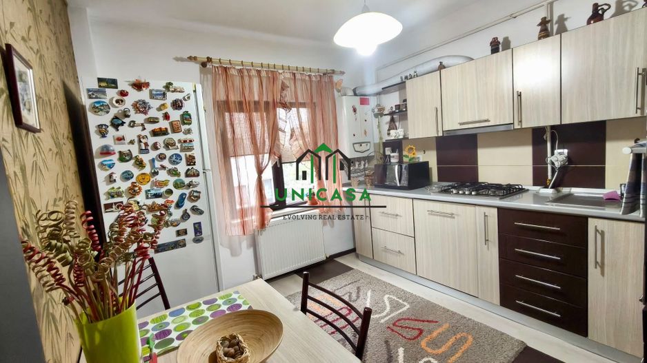 Apartament de inchiriat / 3 camere/ loc de parcare privat - Poză 5