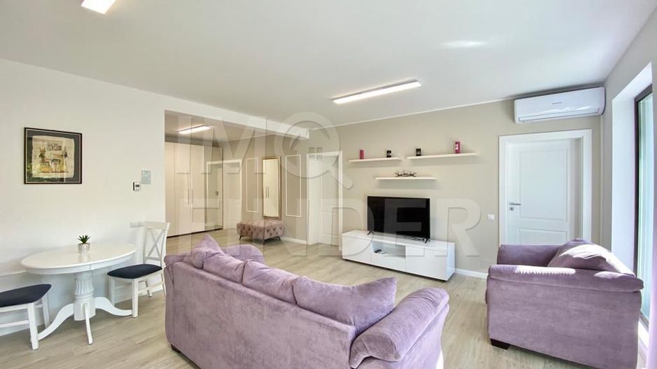 Inchiriere apartament 3 camere situat in vila privata, zona UMF - Poză 3