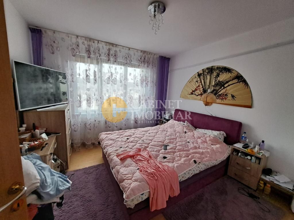 Apartament 3 camere decomandat etaj intermediar Piata Voievozilor - Poză 1