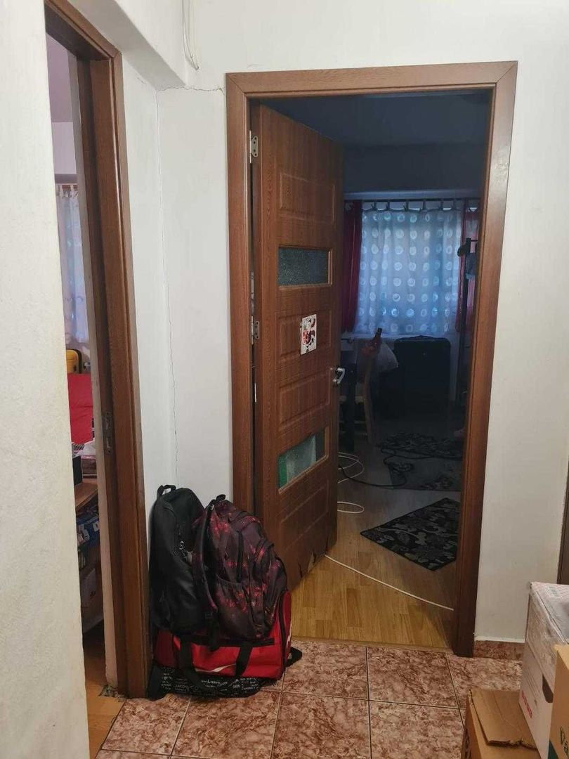 Vanzare Apartament 3 camere, 66 mp , parter, bloc reabilitat, Parcul Sebastian - Poză 6