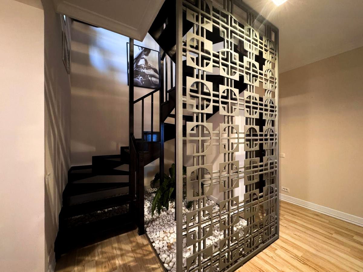 Luxury 4-Bedroom Triplex with Floating Terrace & Panoramic Views - Poză 13