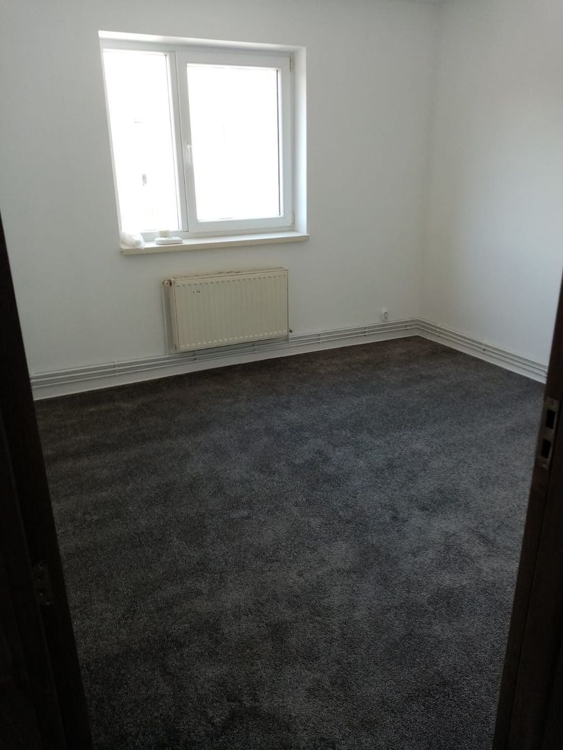 Vând APARTAMENT renovat - Poză 5