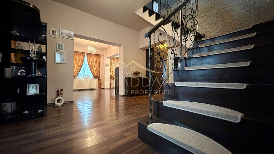 Vila spatioasa cu vedere spre lac Corbeanca - Poză 8