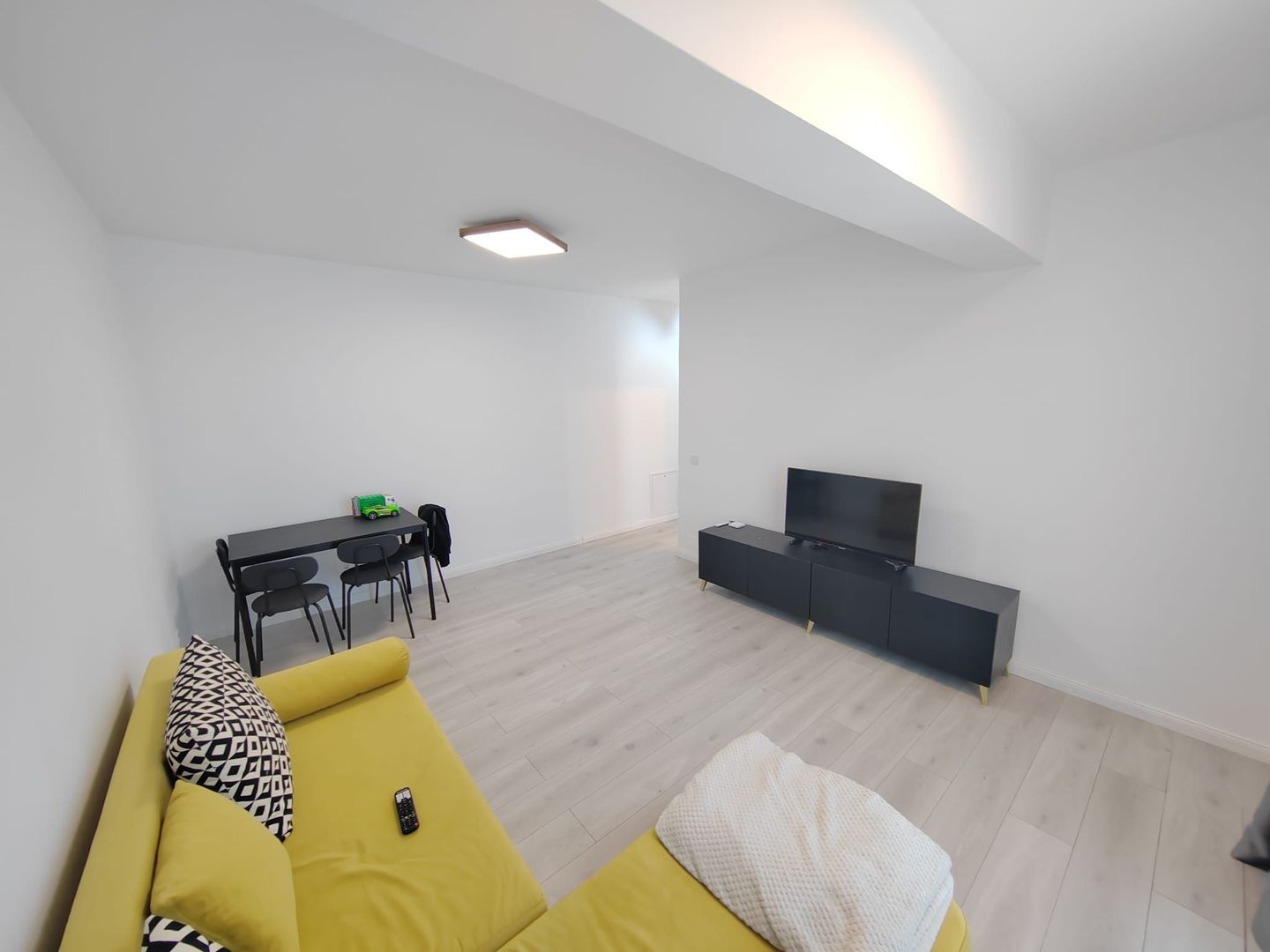 Titan Pallady Metrou 1 decembrie 3 camere Bloc nou - Poză 4