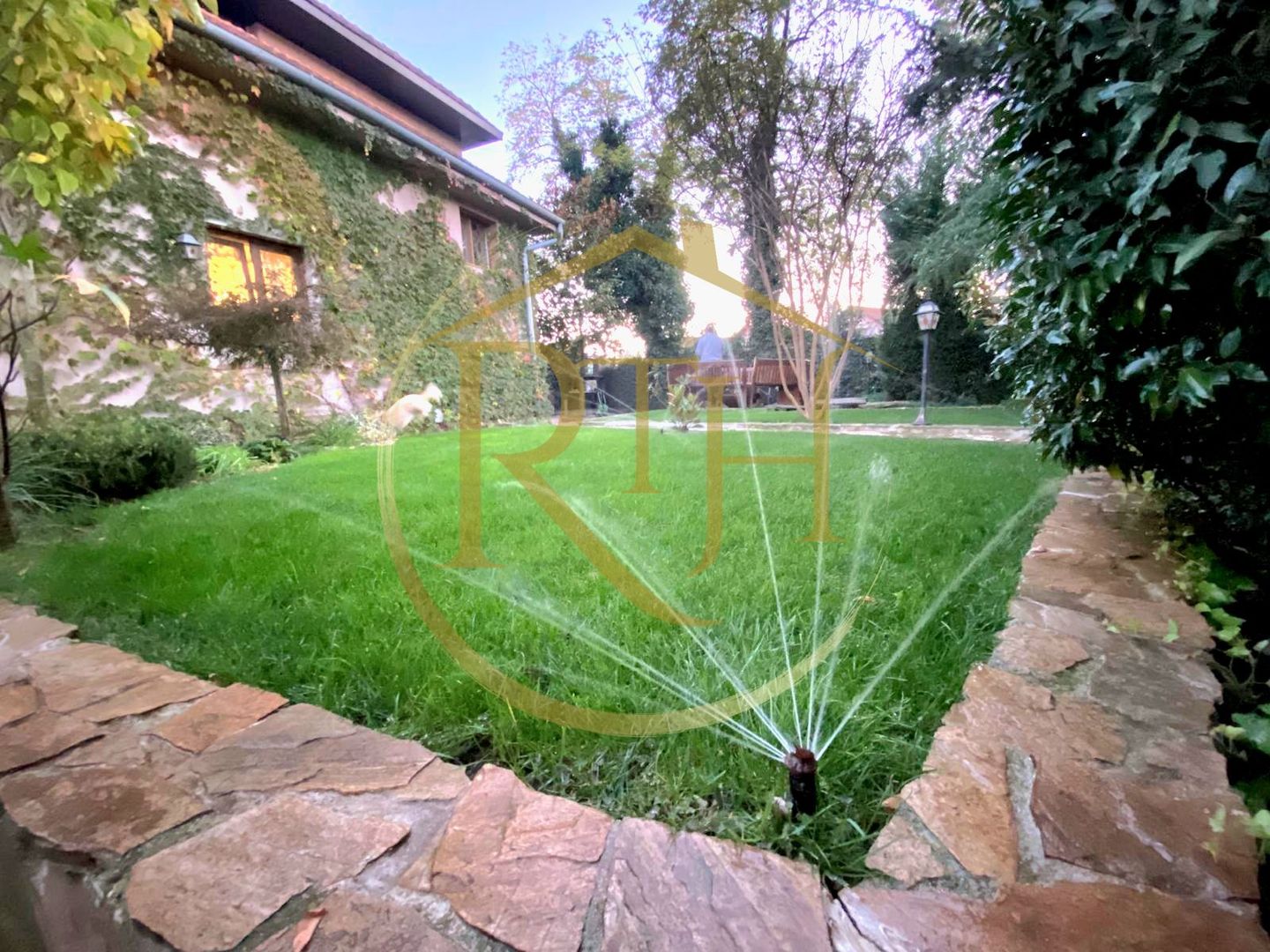 Casa deosebita, 4 camere, curte amenajata, Giroc pe str Apicultorilor - Poză 3