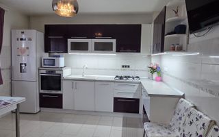 Apartament la casă de închiriat  parter, 70 mp utili Șelimbăr, zona Pictor Brana - Poză 4