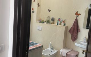 AP 2 CAM FRUMOASA 68 MP PLUS CURTE MOBILAT UTILAT COMPLET-99,000 € - Poză 12