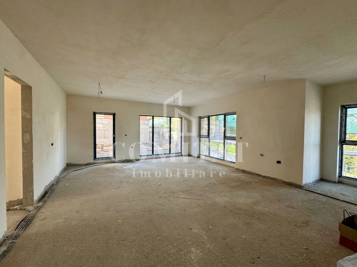 Apartament spectaculos cu 4 camere | 122 mp utili | Zona Câmpului - Poză 3