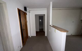 De vanzare apartament 3 camere, Cetate - Poză 10