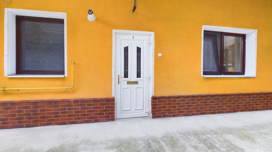 Apartament la cheie - Poză 1