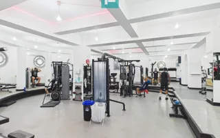 Proprietate Exclusivistă de Închiriat - Poză 40