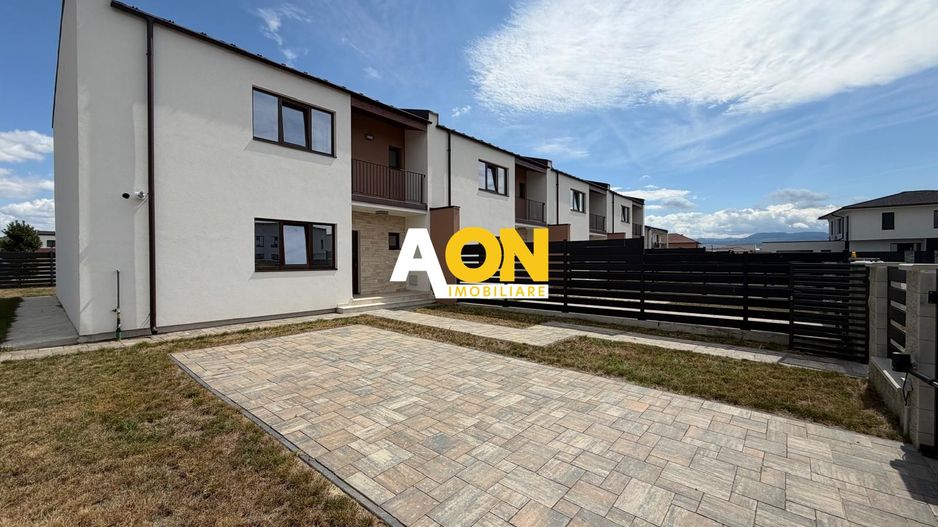1/2 Duplex 4 Camere, 3 Bai, 2 Balcoane, 431mp Teren - Poză 1