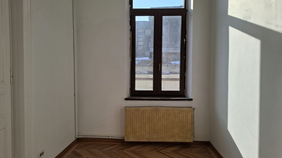 URGENT!, et. 1/P+2+M in vila arhitectonica, liber, NEGOCIABIL - Poză 7