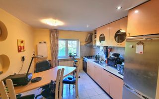 Apartament 3 camere, foarte spațios, et.2/8, zona Steaua, la cheie! - Poză 3