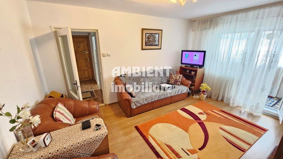 Apartament 2 camere, etaj 4, zona GARA; - Poză 2
