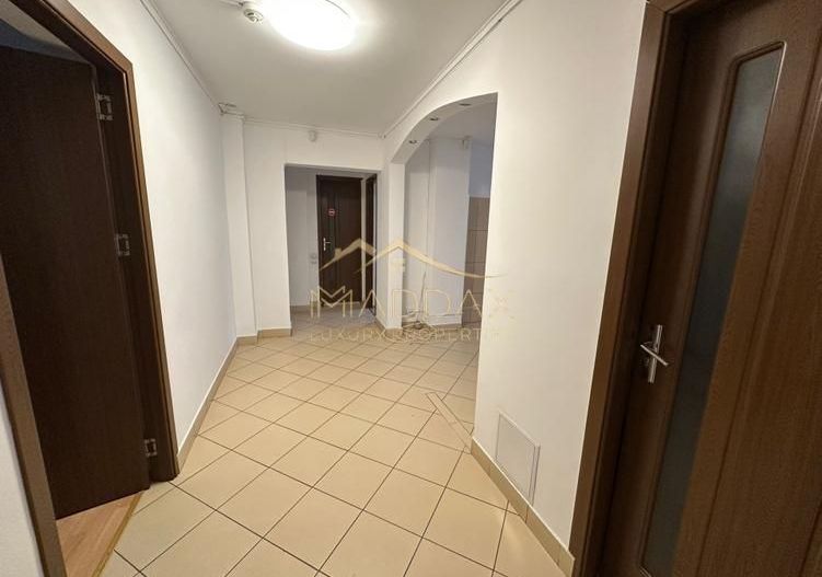 Inchiriere 4 camere/Ultracentral/Rond Alba Iulia/Pretabil firma - Poză 2