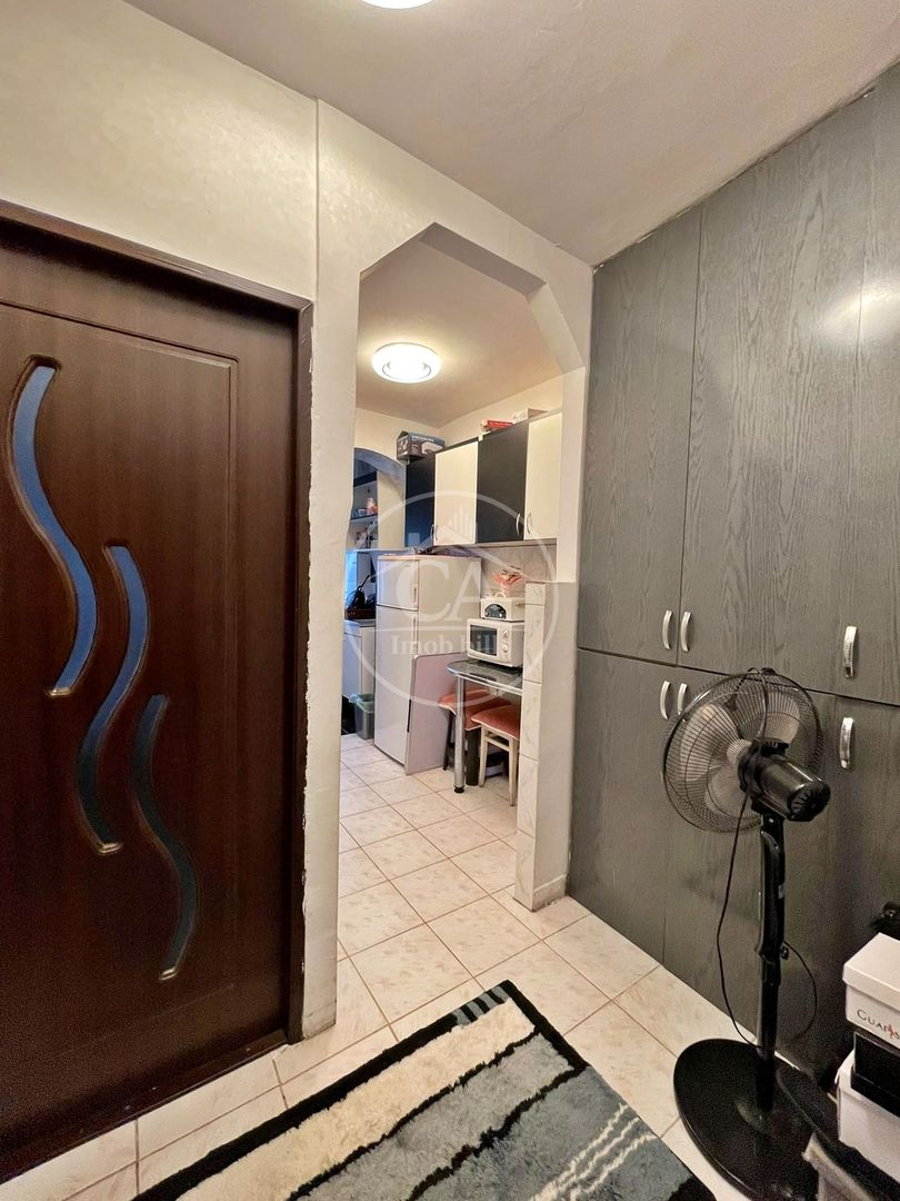 Apartament de vanzare cu 1 camera in zona Cantemir Oradea - Poză 10
