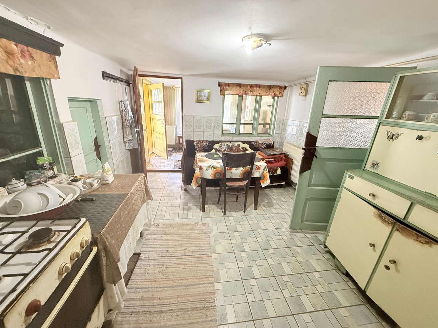 Casa interbelică cu arhitectură deosebită+Anexa și teren 1570 mp - Poză 11