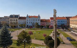 Apartament ultracentral de vânzare - 4 boxe incluse + acoperiș nou - Poză 7