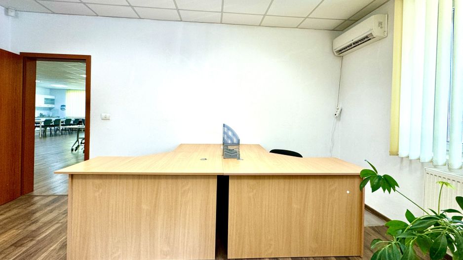 Birou cu 3-4 posturi de lucru - Poză 5