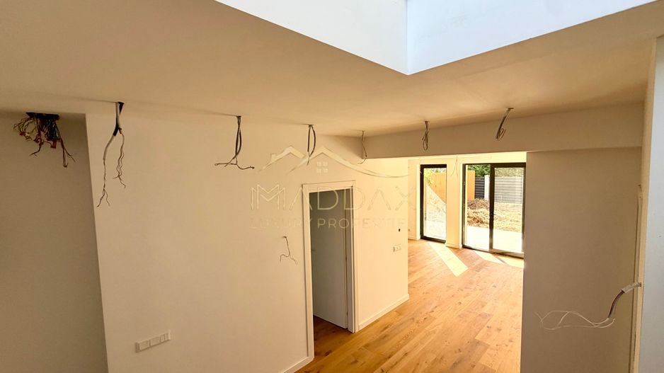 Vila Mediteraneana P+1E // 5 camere / 136 mp utili /garaj / Tunari - Poză 69