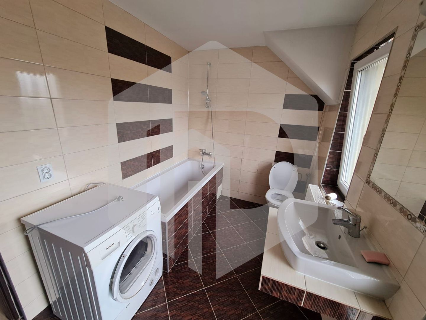 Casa de inchiriat in Selimbar- Str.Pictor Brana- birouri sau casa - Poză 18