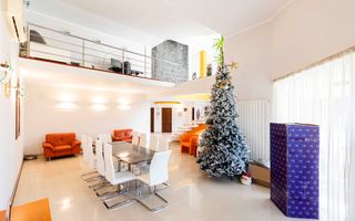 Dumbrăvița, la intrare – casă exclusivistă ideală locuință sau birou - Poză 1