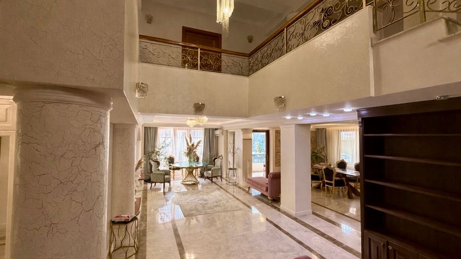 Vila / Casa de lux de vanzare  1000mp teren Str. Primaverii Constanta - Poză 14