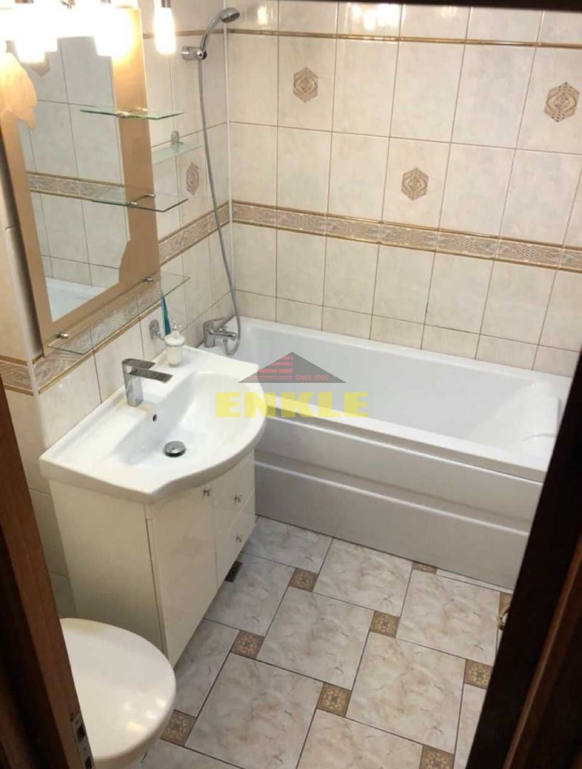 De închiriat apartament 4 camere, zona Marchian - Poză 7