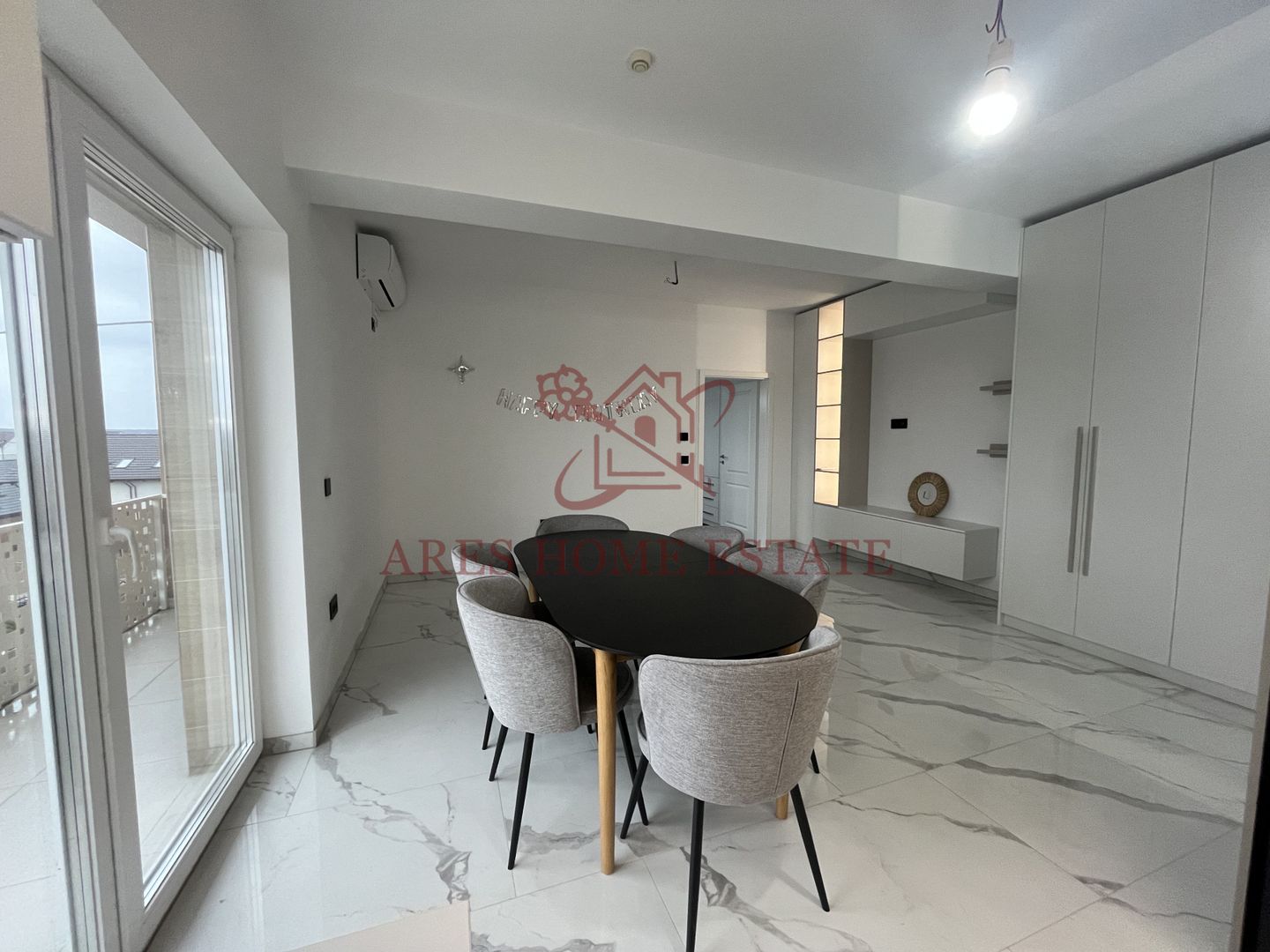 Apartament spatios | Etaj intermediar | Loc de parare cu CF | Mobilat - Poză 4