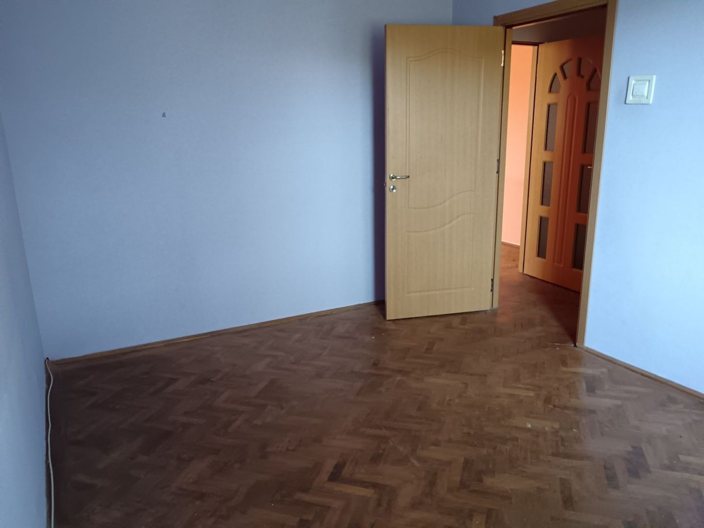 Apartament 3 camere semidecomandat- Bld.N.Titulescu - Poză 2