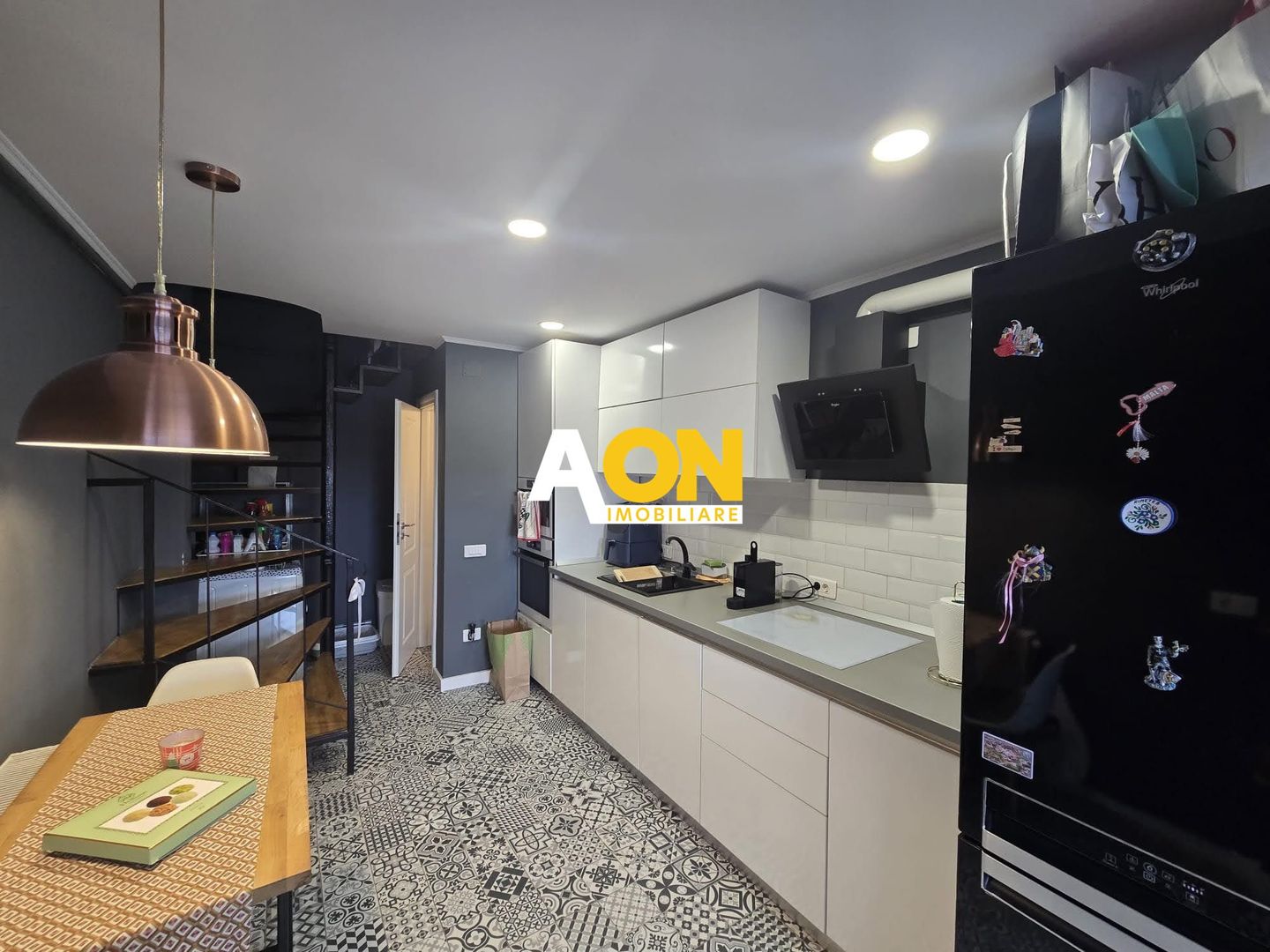 Apartament 3 camere + spatiu depozitare, scara interioara, TolstoI - Poză 1