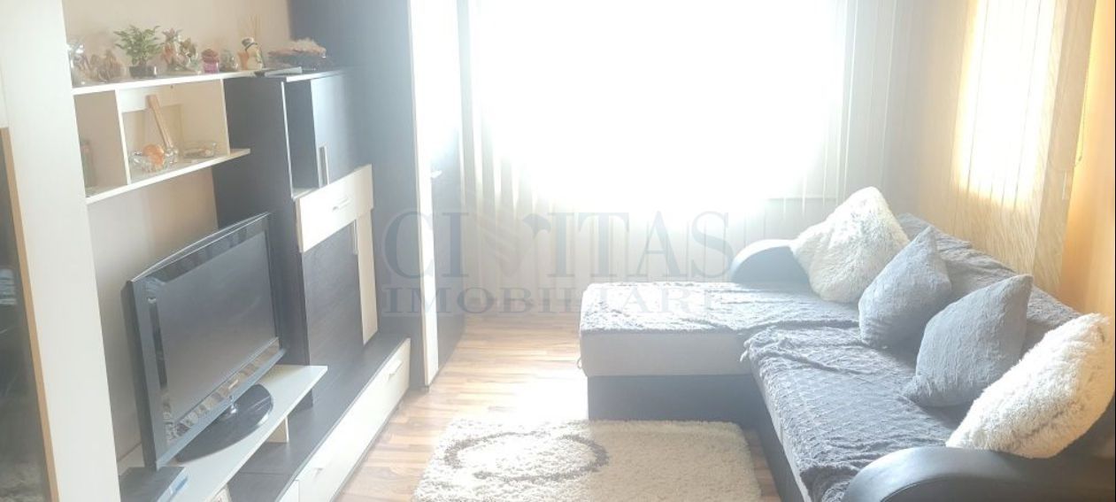 4 camere zona Casa Piratilor, 80 mp, decomandat - Poză 1