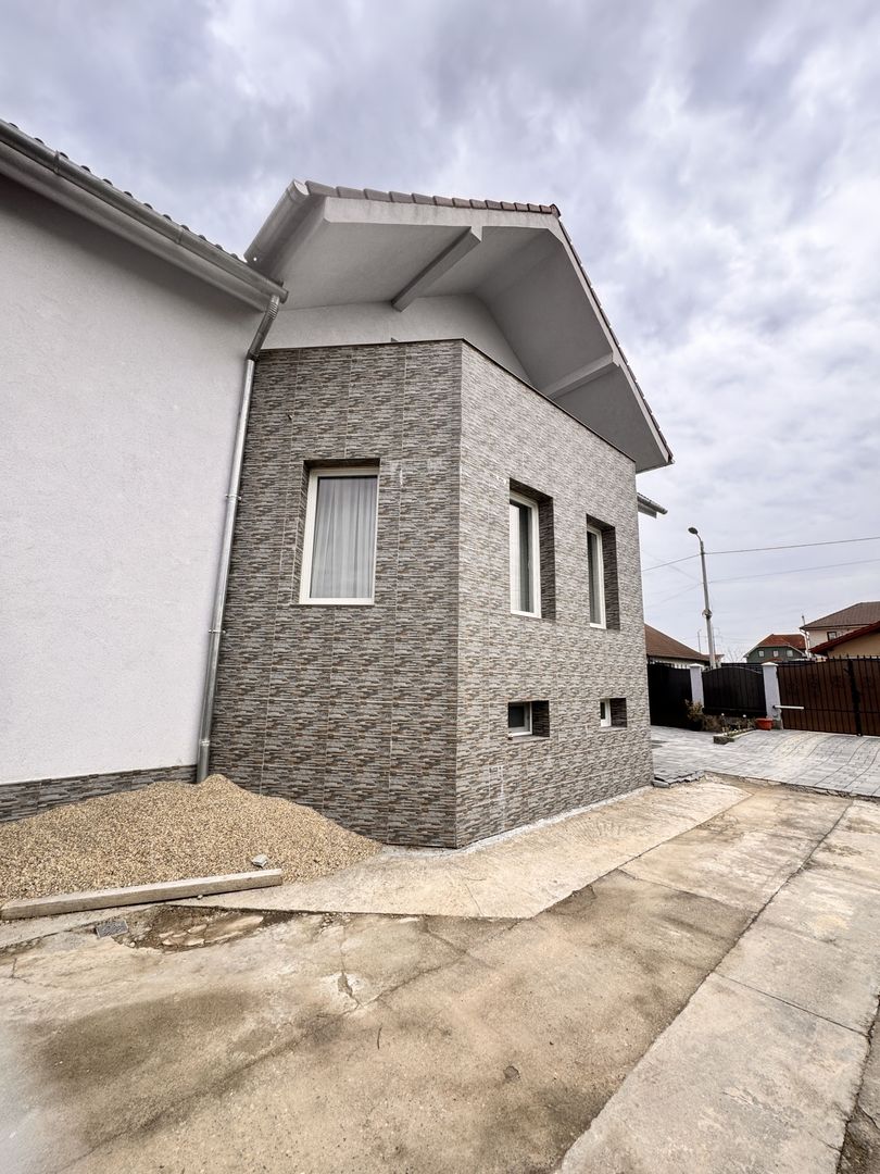 Vilă spațioasă cu 6 camere – Cartierul Viena, Oradea - Poză 25