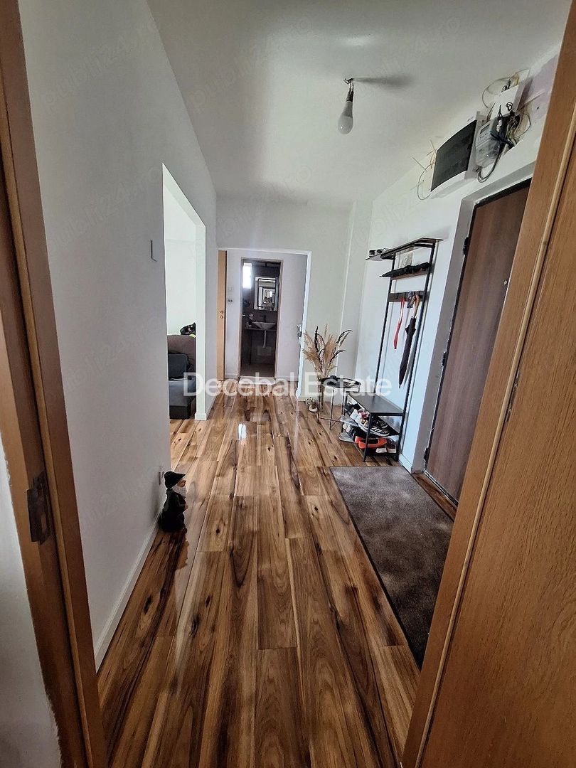 Apartament 2 camere Titan 58 mp etaj 8/10 1978 - Poză 6