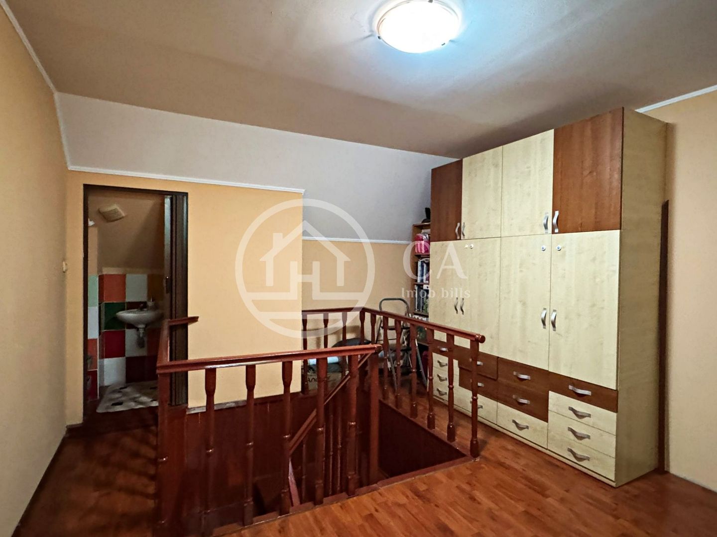 Casă de vânzare cu 4 camere si teren de 1000 mp in Salard, Bihor - Poză 26