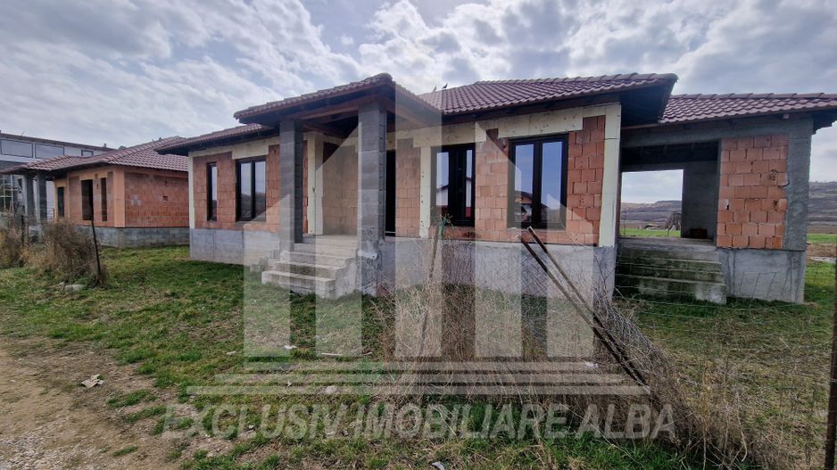 Casa de vazare in Sard, finisata la cheie - Poză 7