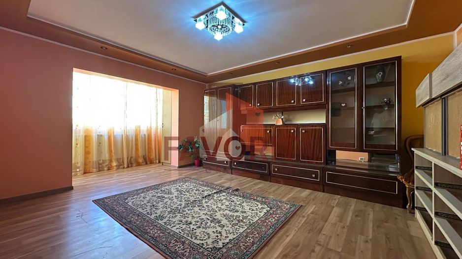 3 camere | etaj 2 | centrala proprie | zona excelenta | - Poză 1