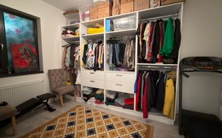 Decomandat. Cu gradina proprie. Mobilat si utilat - Poză 8