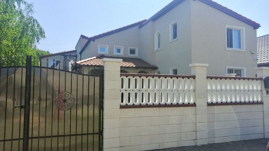 Casă de închiriat la liziera pădurii - Dumbrăvița - Poză 2