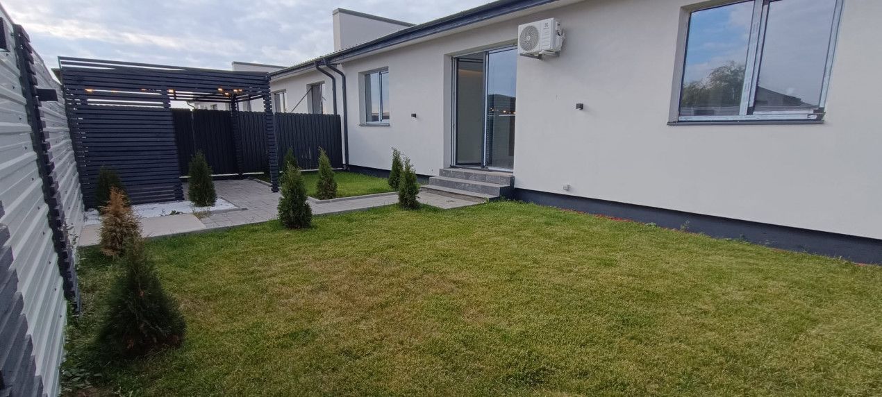 Casa Parter !4 dorm.+2 bai+2 parcari+teren liber 167mp! Calitate la su - Poză 4