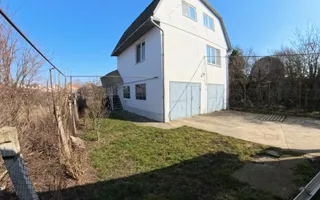 Două case în curte comună, 6 camere + 385 teren - zona semicentrală - Poză 16