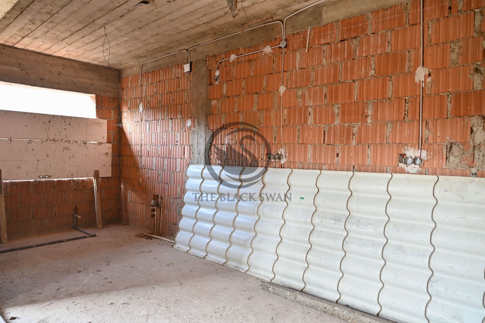 Casa la rosu de vanzare | Iordacheanu - Valea Cucului | Comision 0% - Poză 8