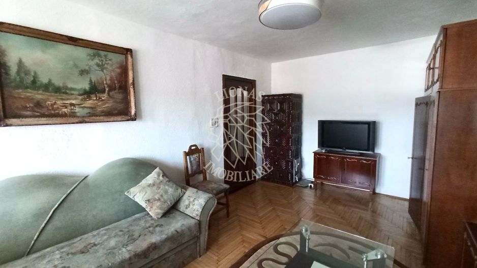 Apartament decomandat 3 camere 72 mp+spatiu depozitare 30 mp-Central - Poză 2